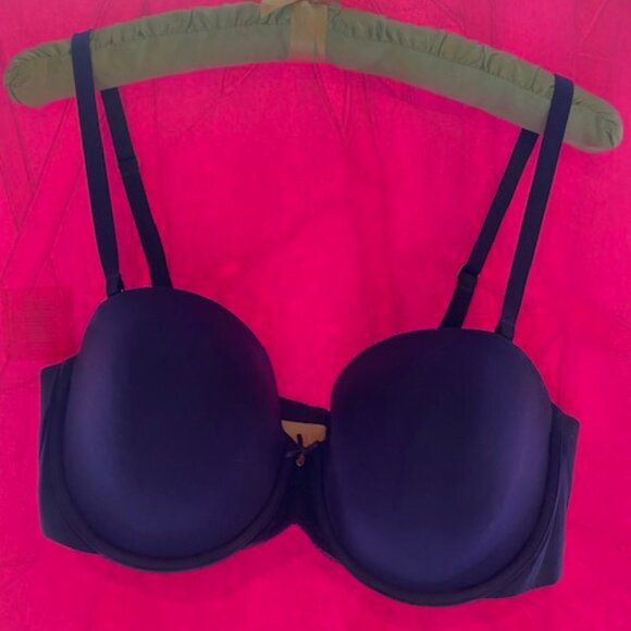 Victoria's Secret Navy Bra Size 38C - Picture 1 of 4